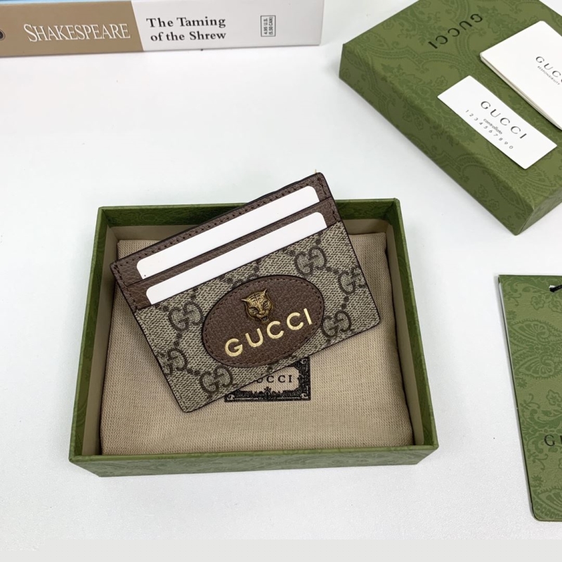 G*u*i wallets & purse